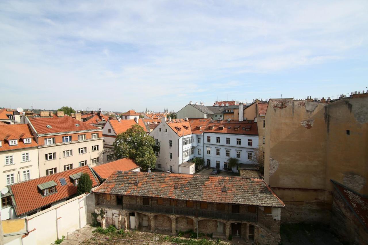 Beautiful Ujezd Apartamento